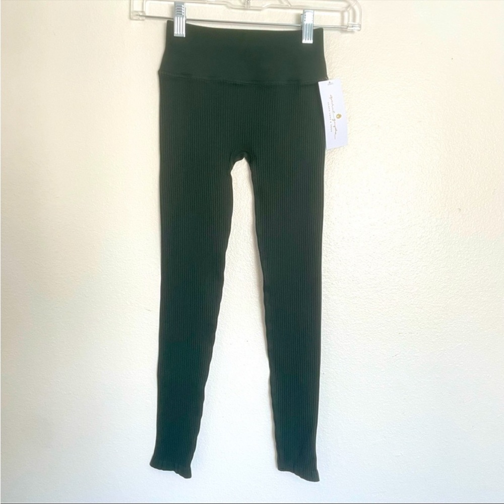 Spiritual Gangster Olive Green Ribbed Seamless V-Seam Back Leggings Size XS
